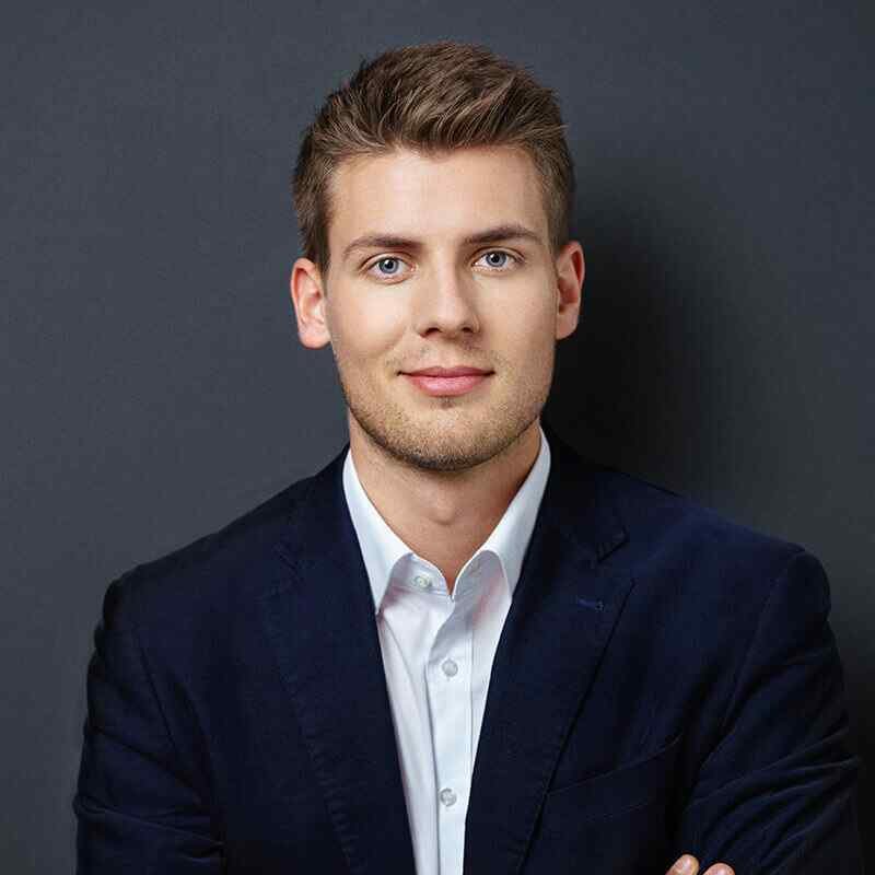 https://chargebackfund.com/wp-content/uploads/2019/10/image_team_04.jpg